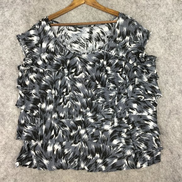 Lane Bryant Tops - Lane Bryant Top 22 24 Cap Sleeve Knit Tiered Layered Gray Printed Career Casual
